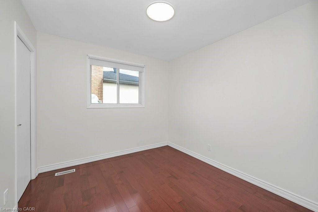 2523 Waterford Street, Oakville, ON - Indoor Photo Showing Other Room