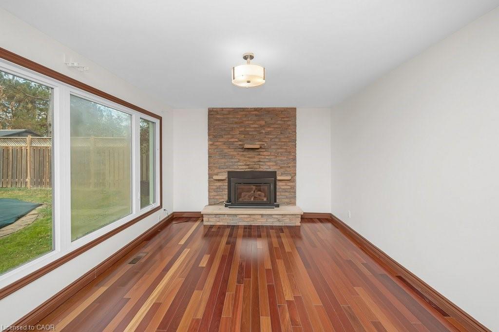 2523 Waterford Street, Oakville, ON - Indoor Photo Showing Living Room With Fireplace