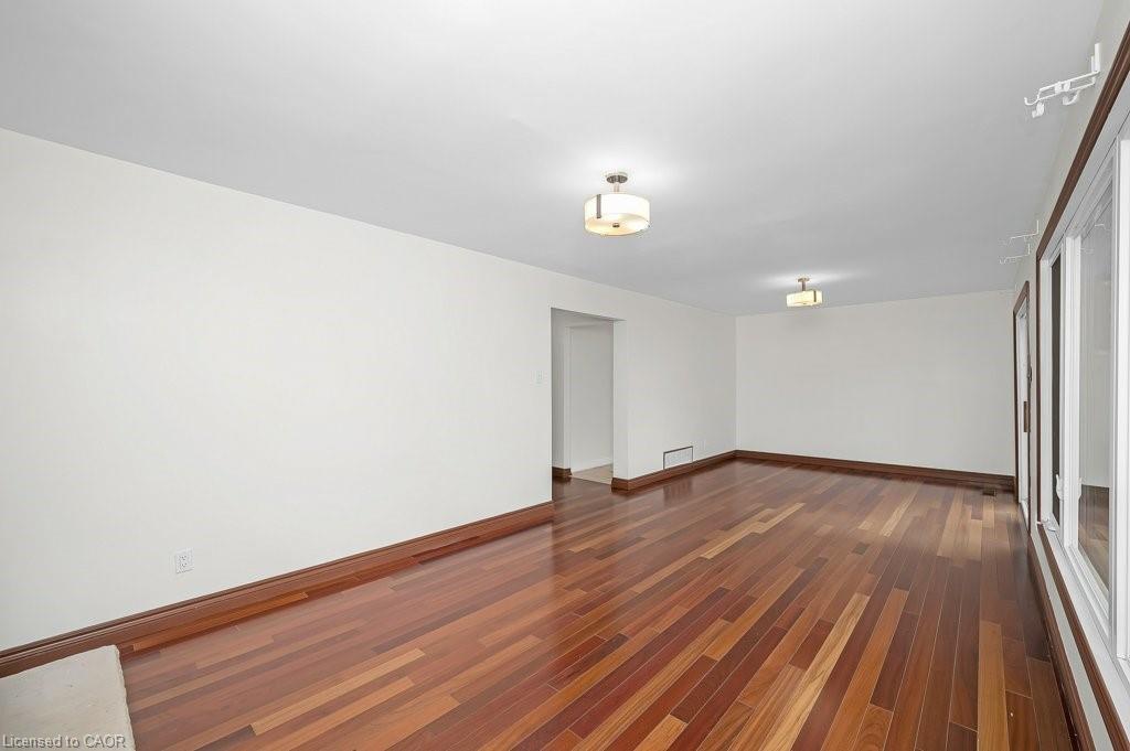 2523 Waterford Street, Oakville, ON - Indoor Photo Showing Other Room