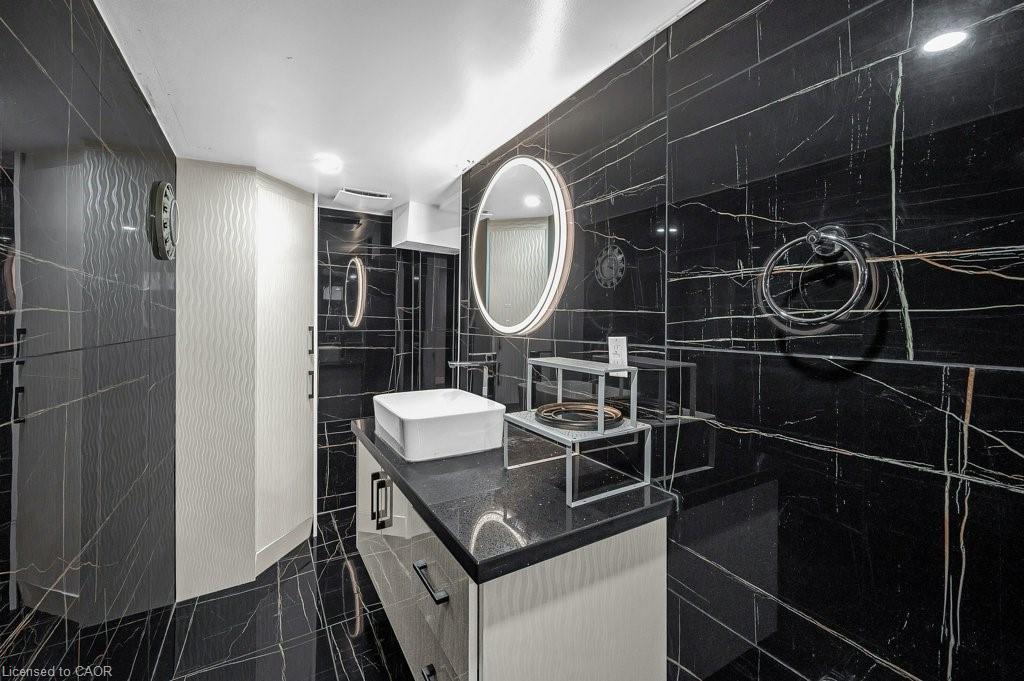 2523 Waterford Street, Oakville, ON - Indoor