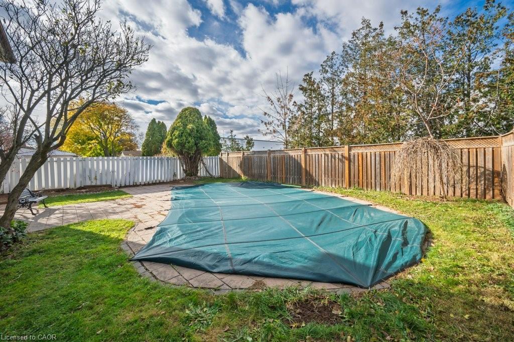 2523 Waterford Street, Oakville, ON - Outdoor With Backyard