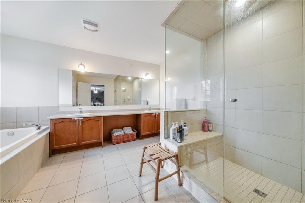 2 Kennedy Boulevard, Alliston, ON - Indoor Photo Showing Bathroom