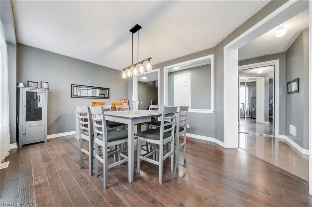 2 Kennedy Boulevard, Alliston, ON - Indoor Photo Showing Dining Room