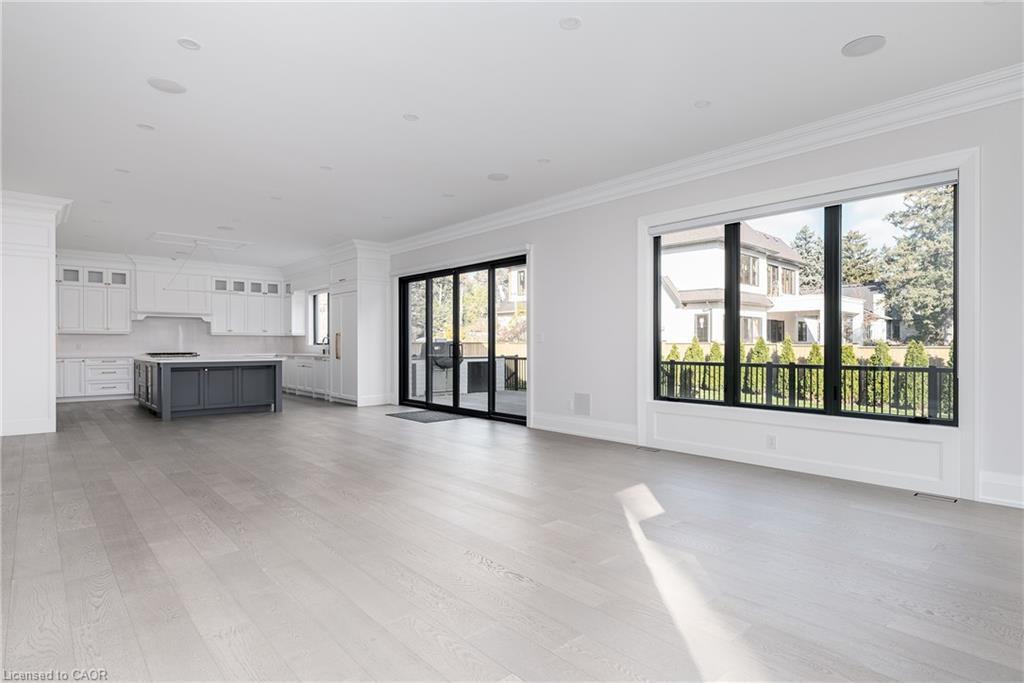 481 Chartwell Road, Oakville, ON - Indoor Photo Showing Living Room