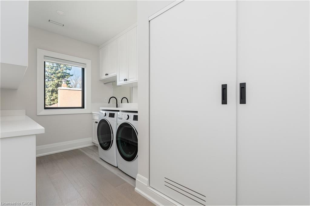 481 Chartwell Road, Oakville, ON - Indoor Photo Showing Laundry Room