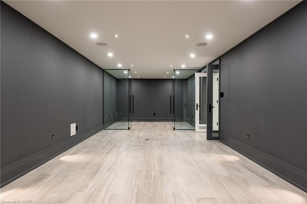 481 Chartwell Road, Oakville, ON - Indoor