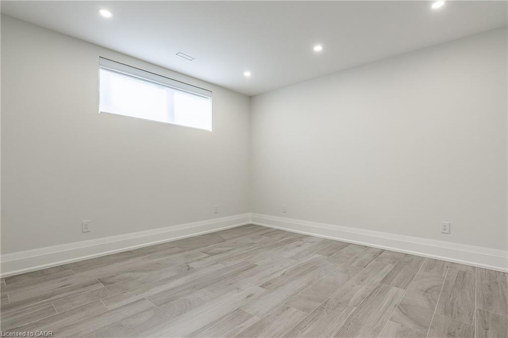 481 Chartwell Road, Oakville, ON - Indoor