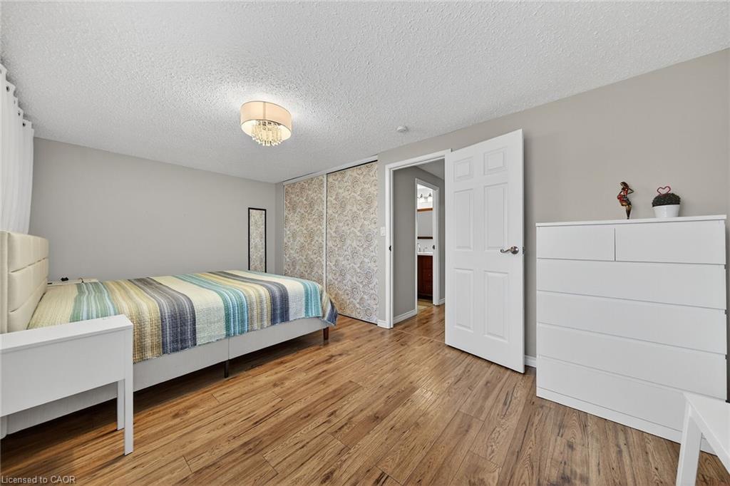 64-145 Rice Avenue, Hamilton, ON - Indoor Photo Showing Bedroom