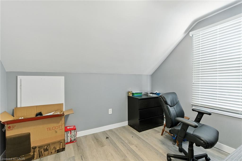 74 East 14Th Street, Hamilton, ON - Indoor Photo Showing Office