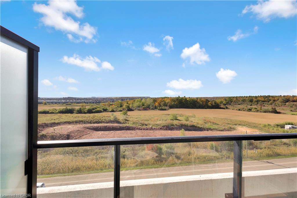 721-3200 William Coltson Avenue, Oakville, ON - Outdoor With View