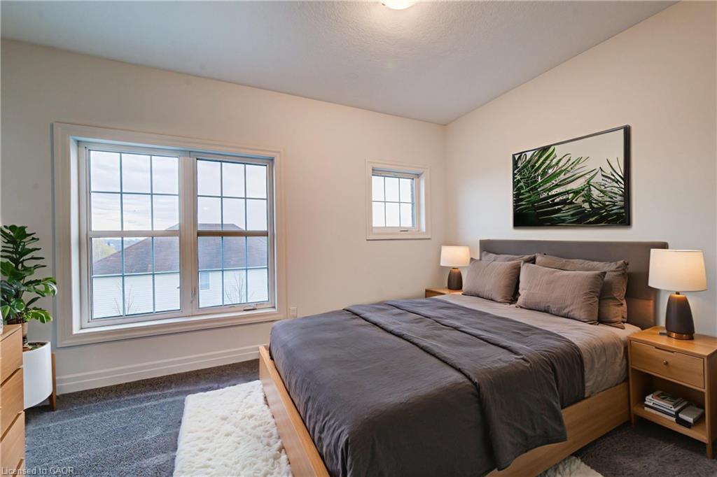 5-275 Max Becker Drive, Kitchener, ON - Indoor Photo Showing Bedroom