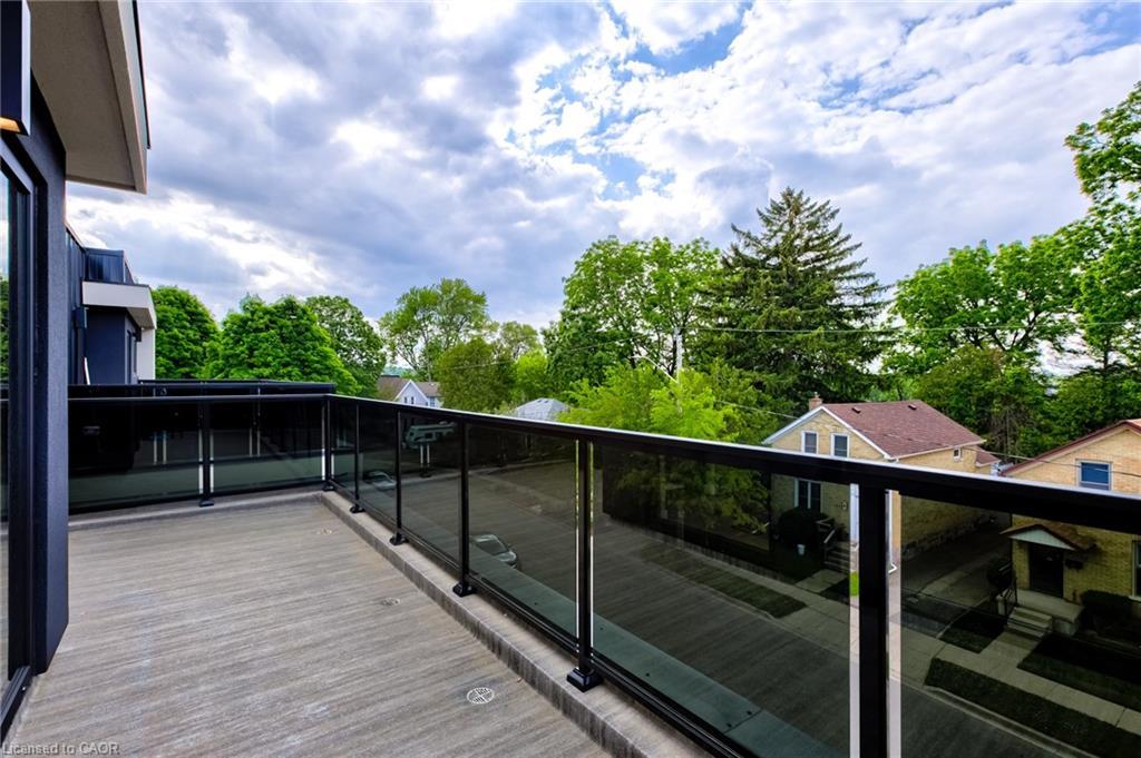 93 Oak Street, Cambridge, ON - Outdoor With Exterior