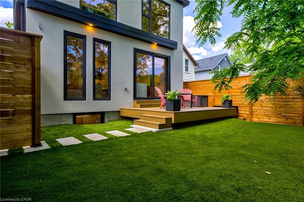 93 Oak Street, Cambridge, ON - Outdoor With Deck Patio Veranda