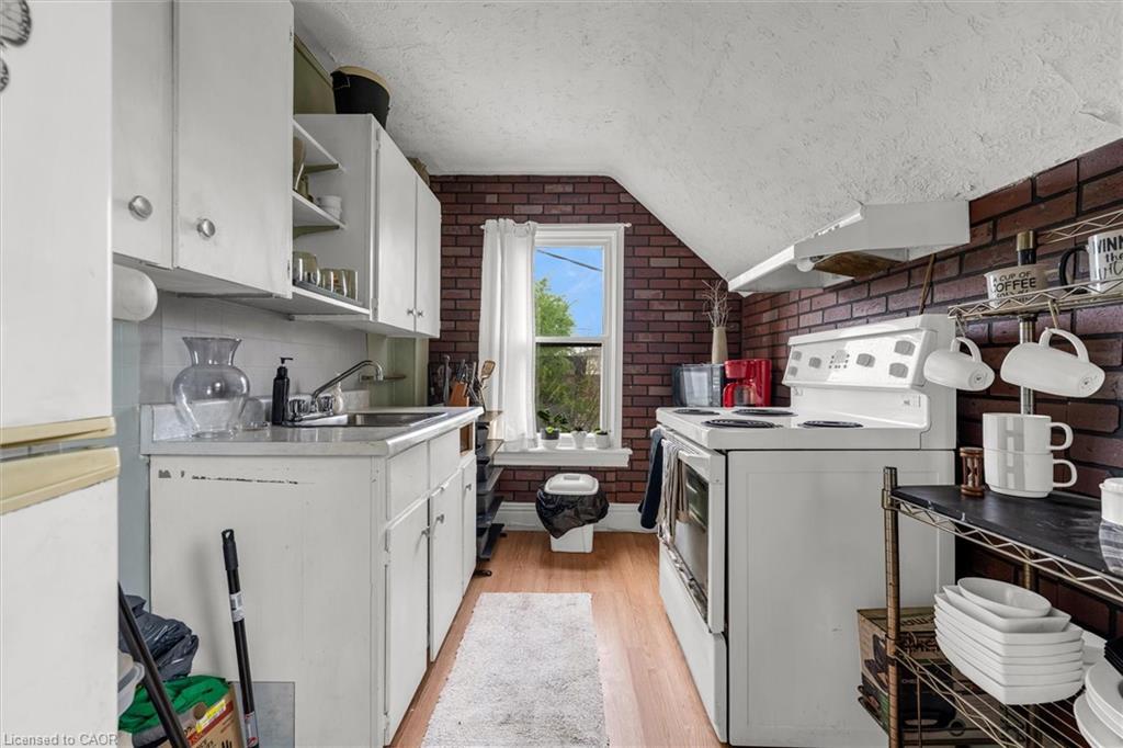 382 Beach Boulevard, Hamilton, ON - Indoor Photo Showing Laundry Room