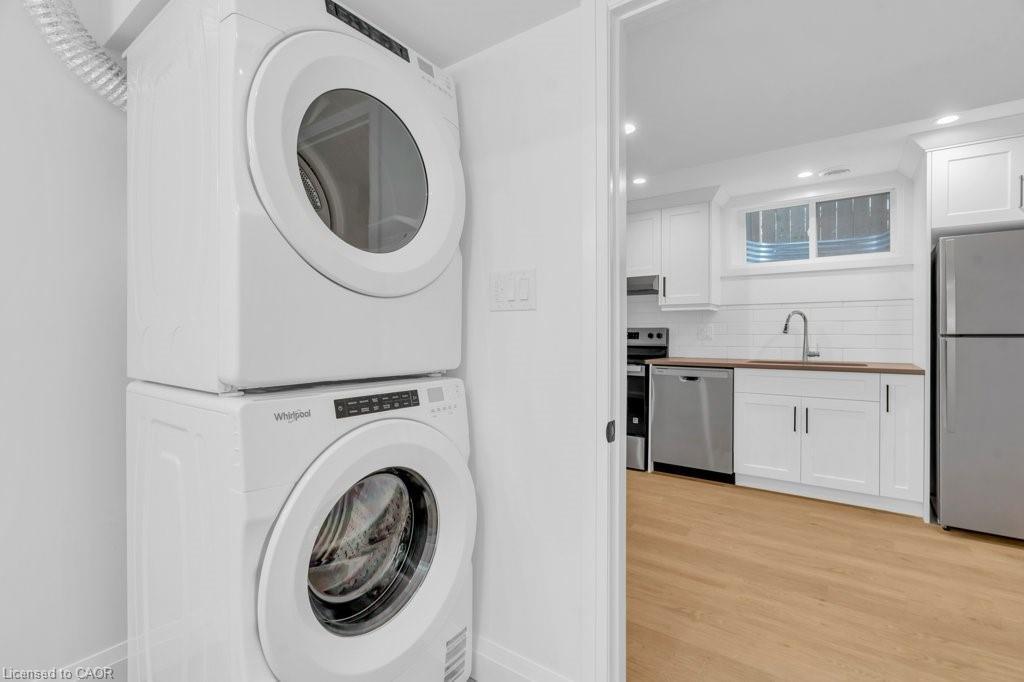 3-54 Wilhelm Street, Kitchener, ON - Indoor Photo Showing Laundry Room