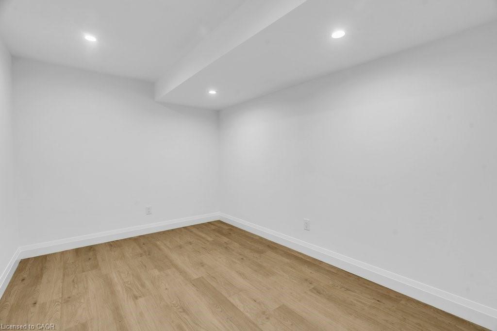 3-54 Wilhelm Street, Kitchener, ON - Indoor Photo Showing Other Room