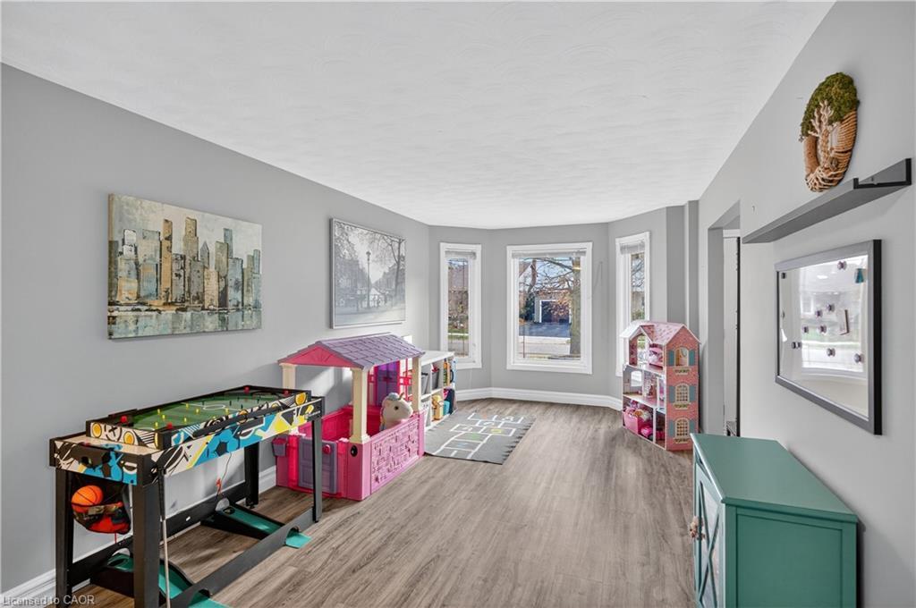 84 Branthaven Drive, Stoney Creek, ON - Indoor Photo Showing Other Room