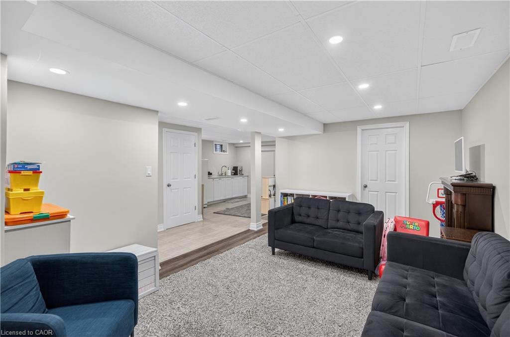 84 Branthaven Drive, Stoney Creek, ON - Indoor