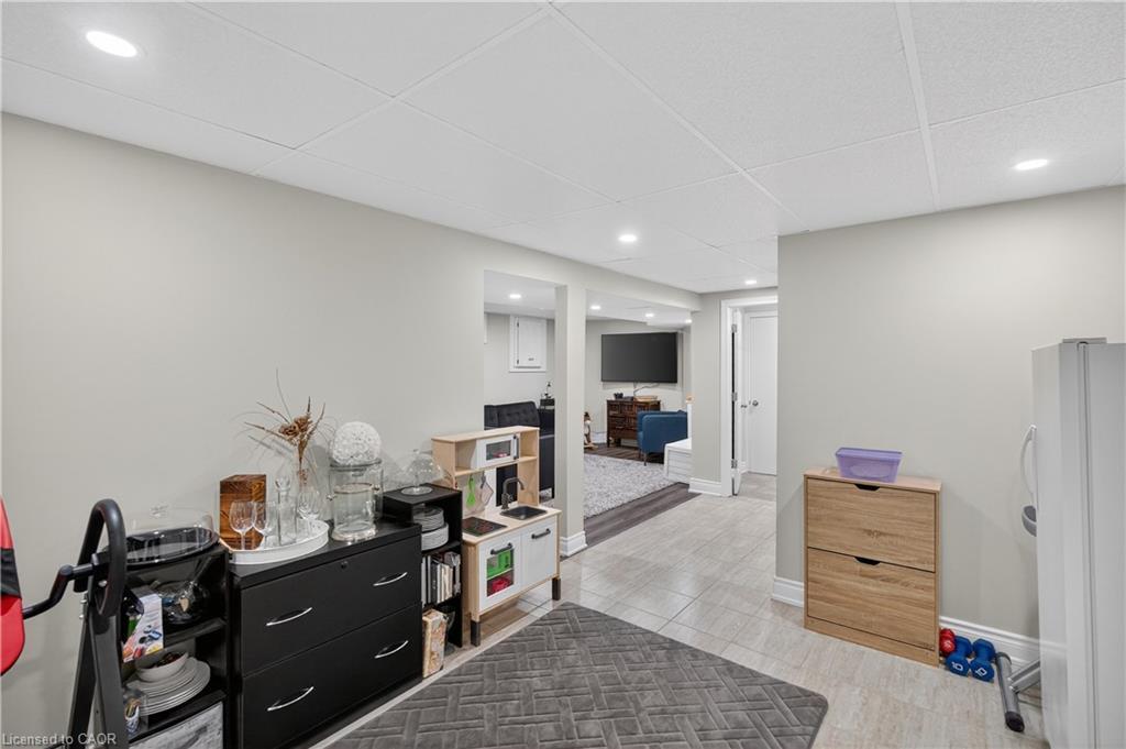 84 Branthaven Drive, Stoney Creek, ON - Indoor