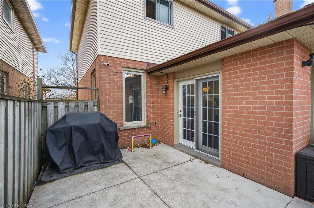 84 Branthaven Drive, Stoney Creek, ON - Outdoor With Exterior