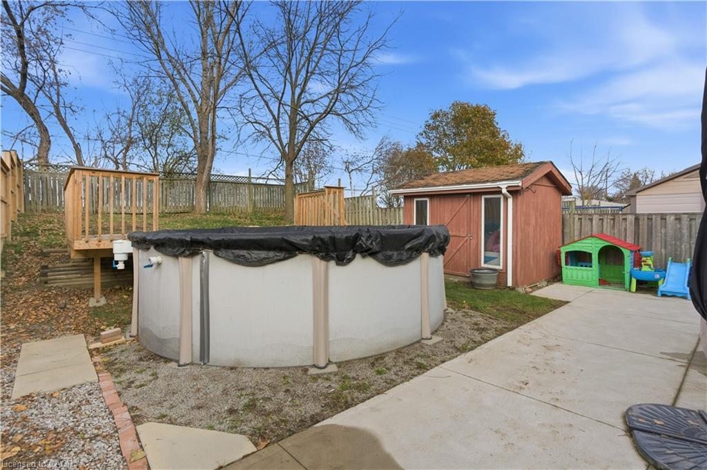 84 Branthaven Drive, Stoney Creek, ON - Outdoor With Above Ground Pool