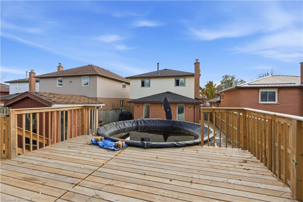 84 Branthaven Drive, Stoney Creek, ON - Outdoor With Deck Patio Veranda With Exterior