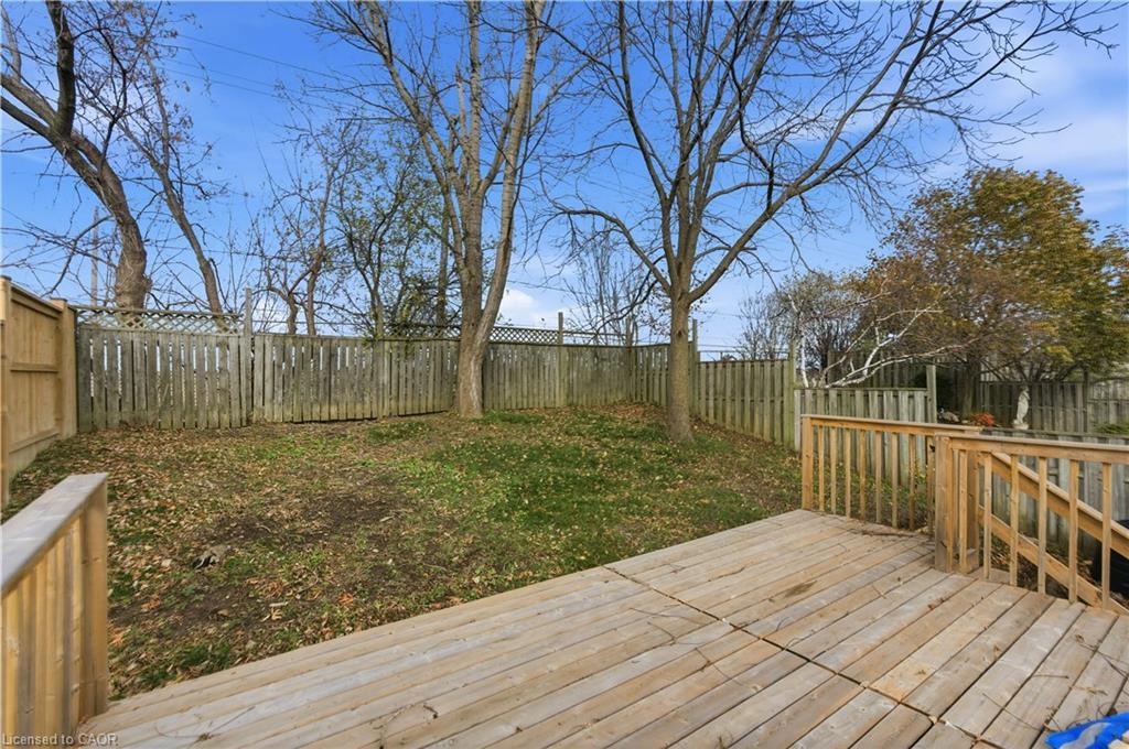 84 Branthaven Drive, Stoney Creek, ON - Outdoor With Deck Patio Veranda With Backyard
