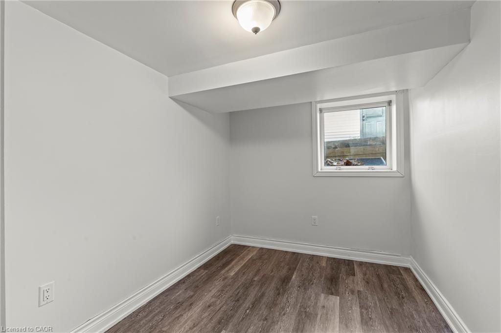 14 Westmount Avenue, Thorold, ON - Indoor Photo Showing Other Room