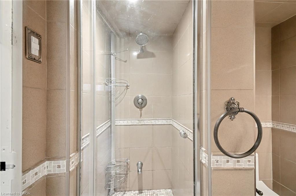 460 Martin Grove Road, Etobicoke, ON - Indoor Photo Showing Bathroom