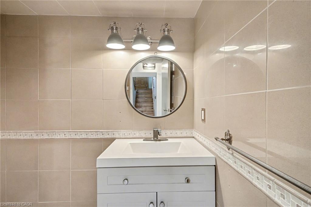 460 Martin Grove Road, Etobicoke, ON - Indoor Photo Showing Bathroom
