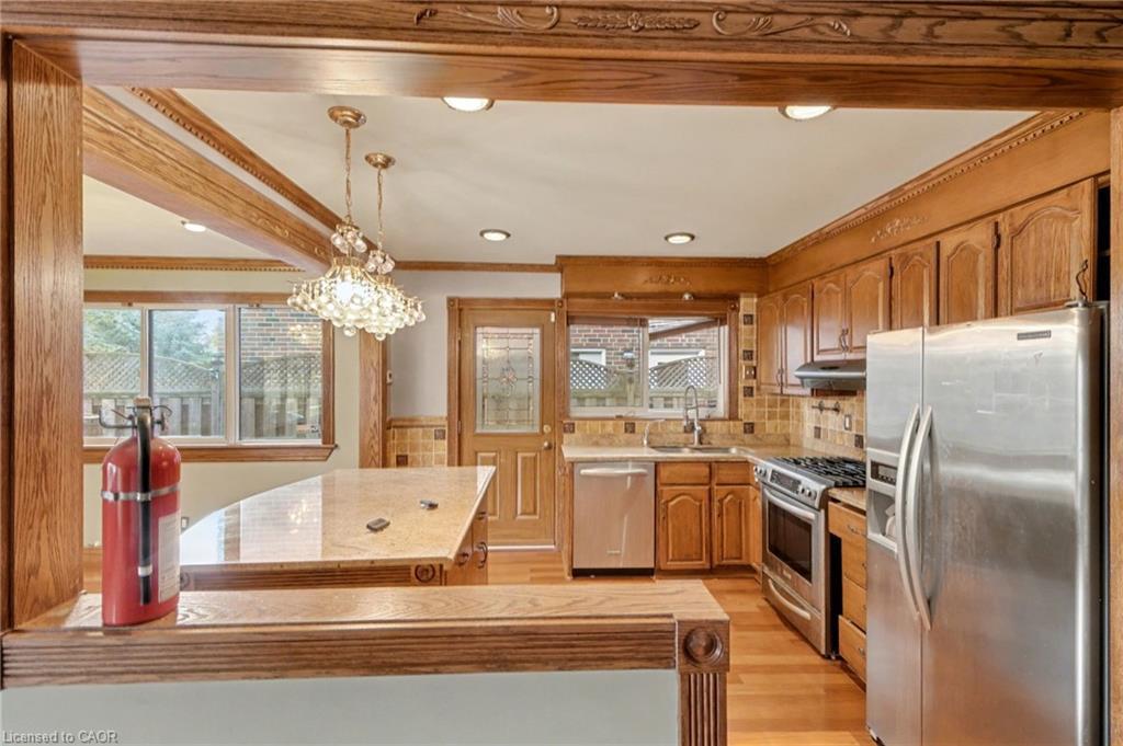 460 Martin Grove Road, Etobicoke, ON - Indoor Photo Showing Kitchen