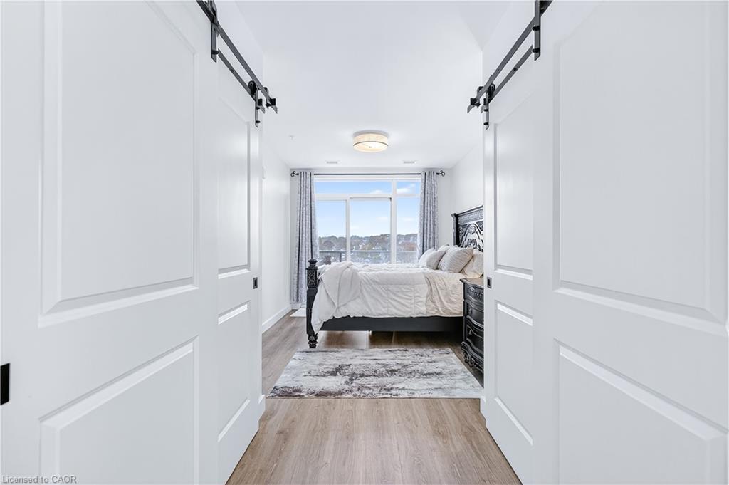 1310-15 Glebe Street, Cambridge, ON - Indoor Photo Showing Bedroom