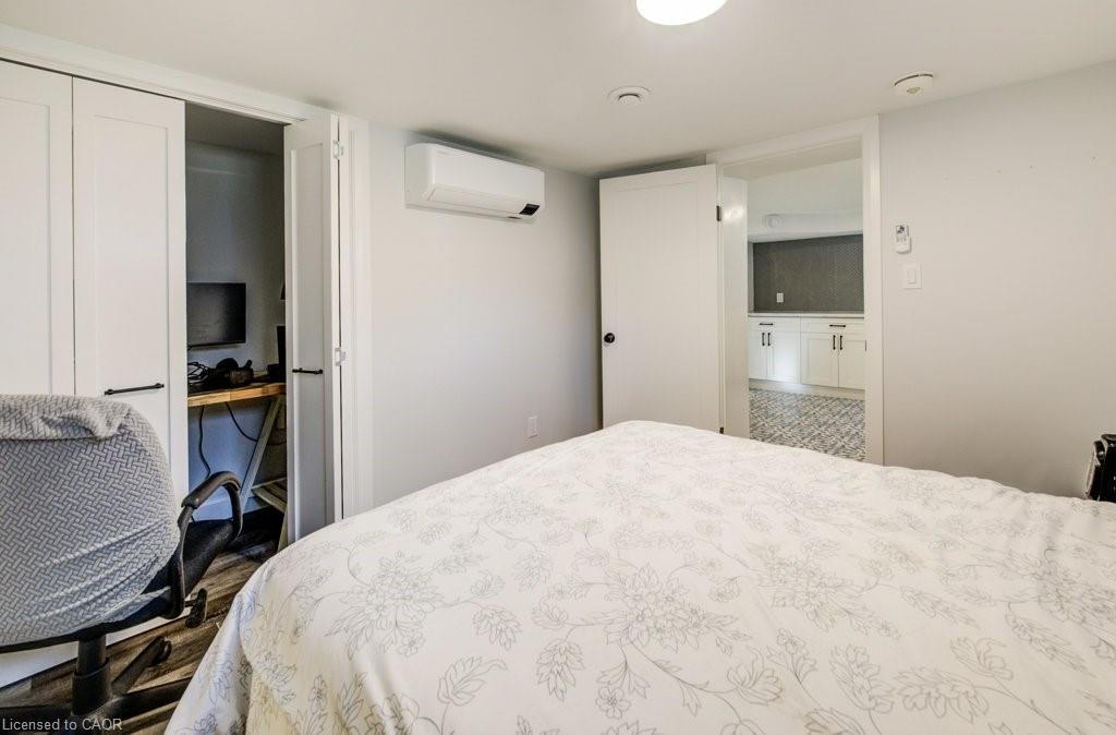 604 Guelph Street, Kitchener, ON - Indoor Photo Showing Bedroom