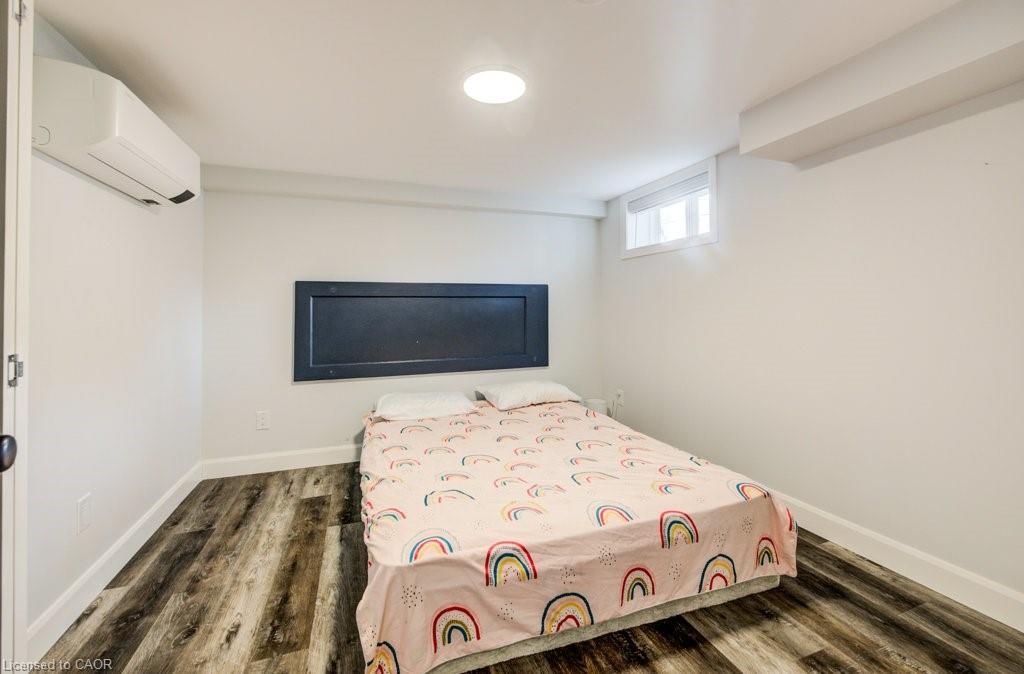 604 Guelph Street, Kitchener, ON - Indoor Photo Showing Bedroom