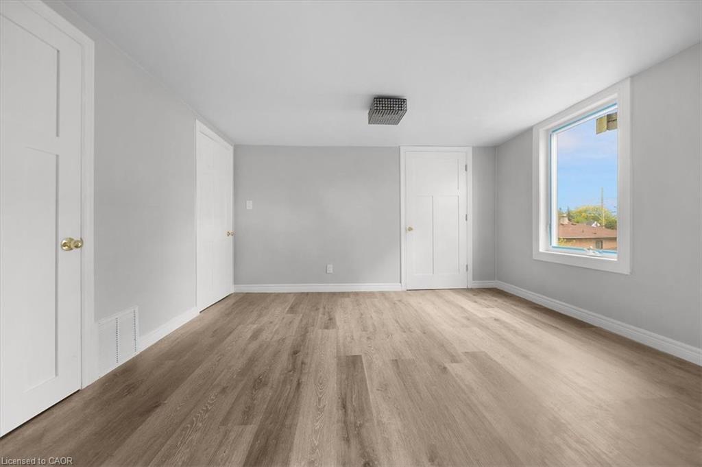 687 Upper James Street, Hamilton, ON - Indoor Photo Showing Other Room