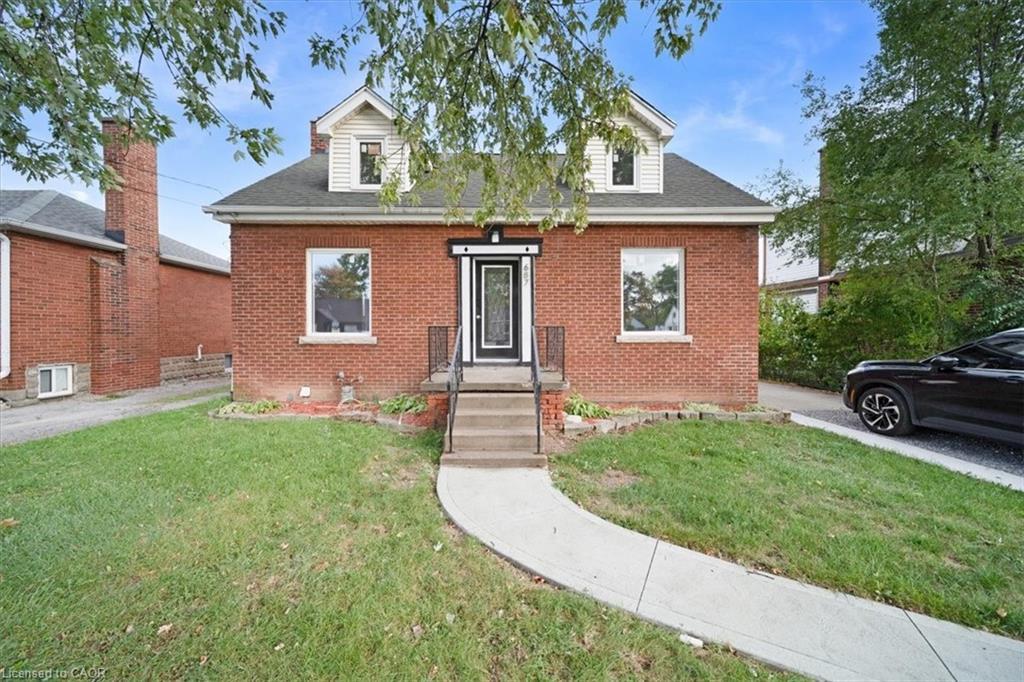 687 Upper James Street, Hamilton, ON - Outdoor