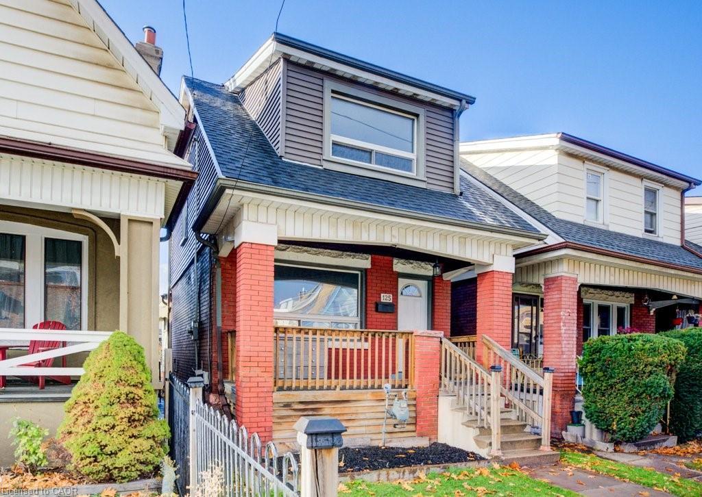 125 Melrose Avenue N, Hamilton, ON - Outdoor With Facade