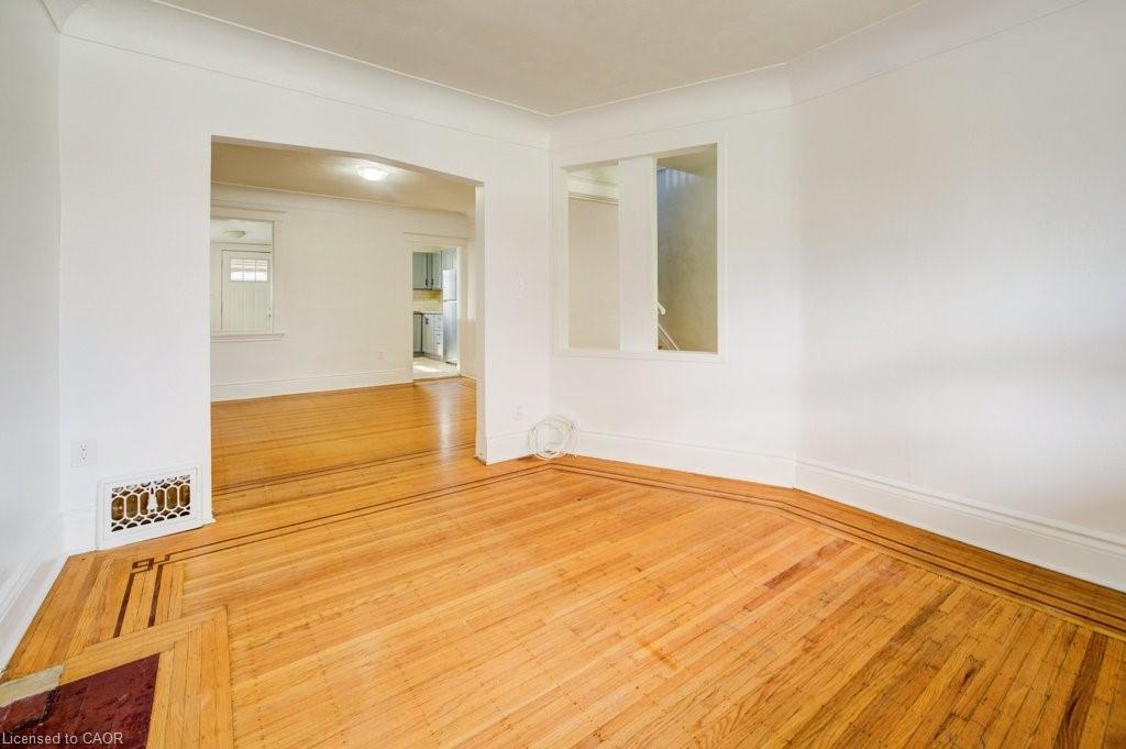 125 Melrose Avenue N, Hamilton, ON - Indoor Photo Showing Other Room