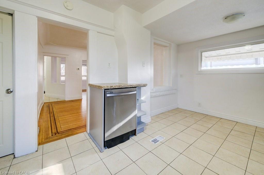 125 Melrose Avenue N, Hamilton, ON - Indoor Photo Showing Other Room