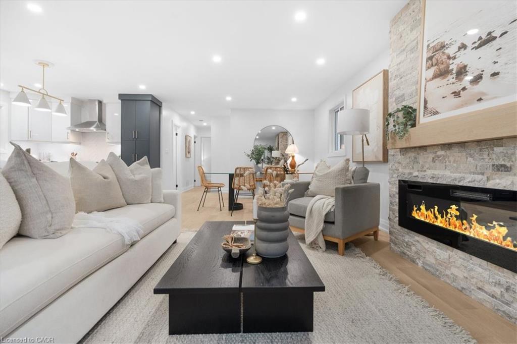 15 Mellenby Street, Hamilton, ON - Indoor Photo Showing Living Room With Fireplace