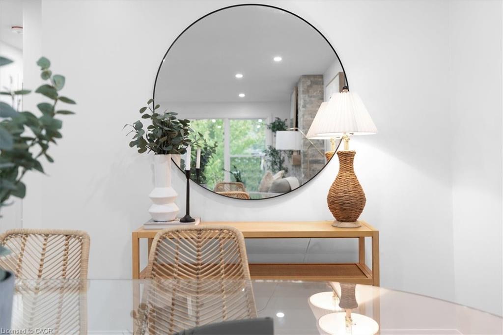 15 Mellenby Street, Hamilton, ON - Indoor Photo Showing Other Room