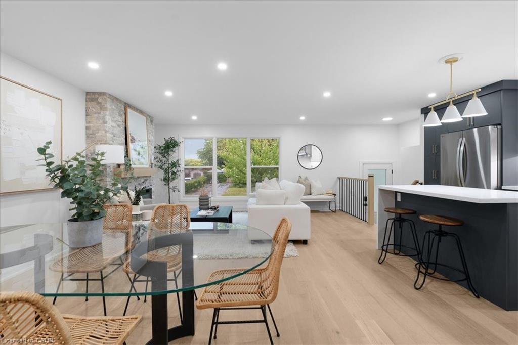 15 Mellenby Street, Hamilton, ON - Indoor Photo Showing Other Room