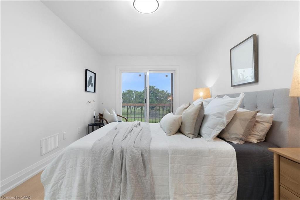 15 Mellenby Street, Hamilton, ON - Indoor Photo Showing Bedroom