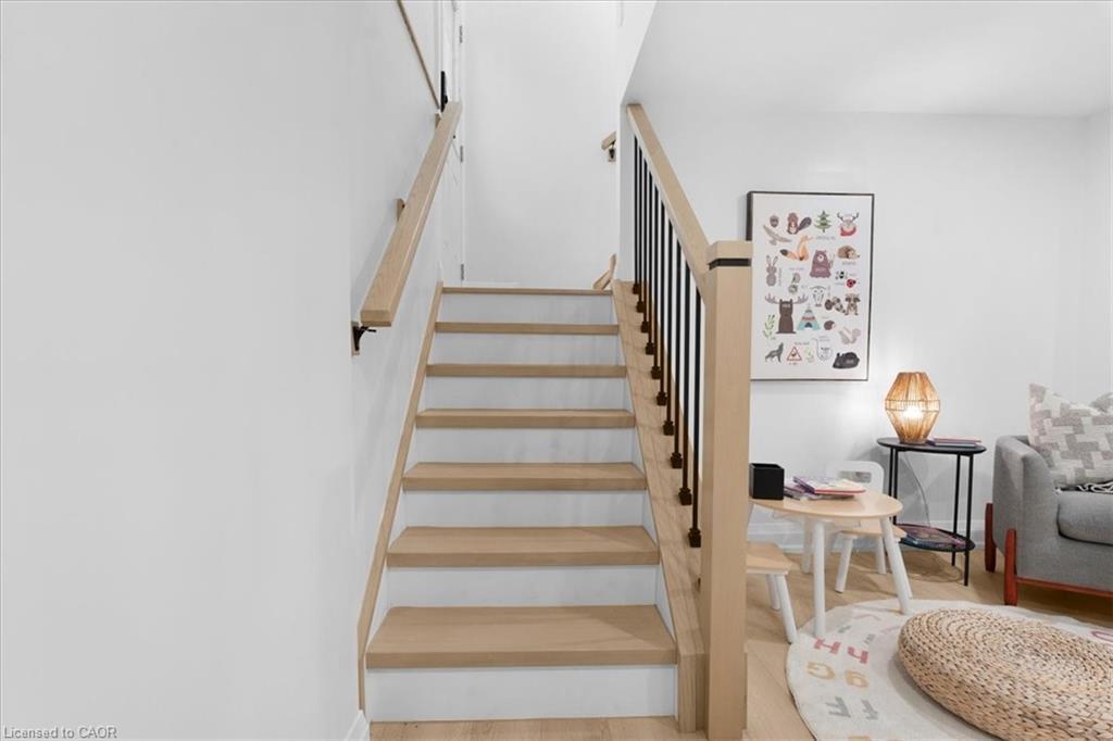 15 Mellenby Street, Hamilton, ON - Indoor Photo Showing Other Room