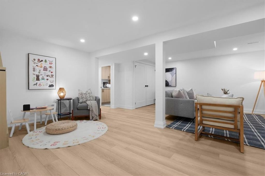 15 Mellenby Street, Hamilton, ON - Indoor