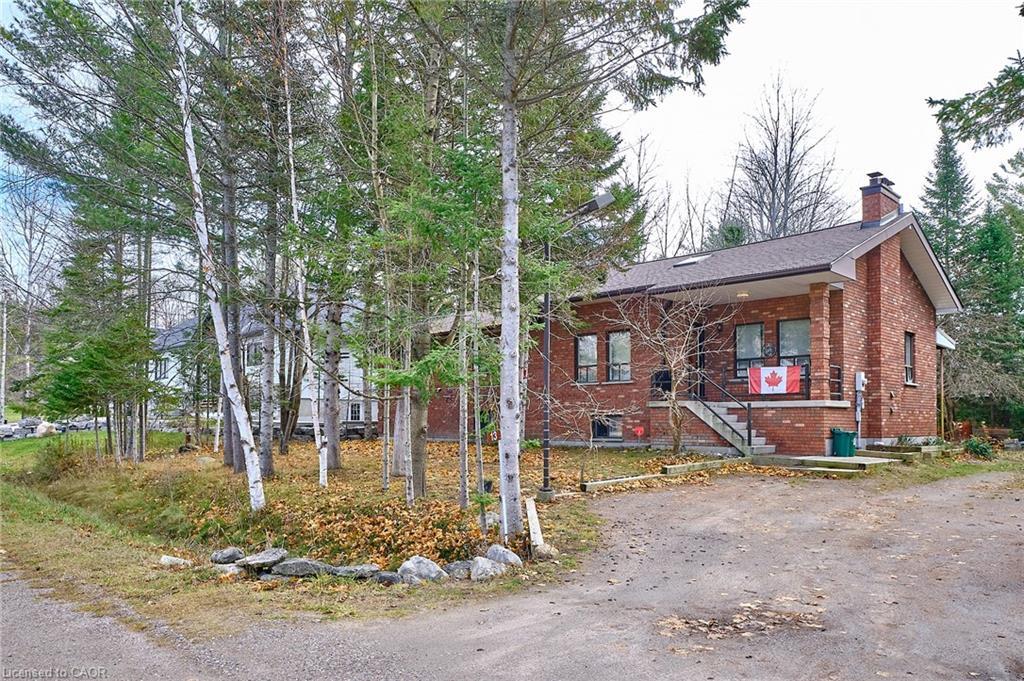 13 Balsam Avenue, Woodland Beach, ON - Outdoor