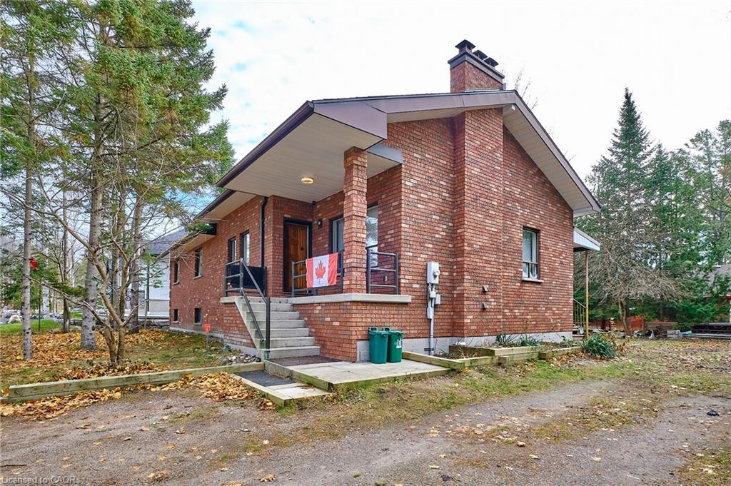 13 Balsam Avenue, Woodland Beach, ON - Outdoor