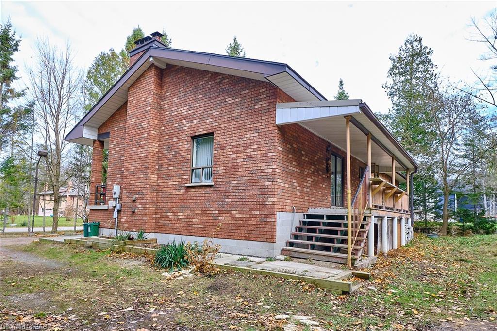 13 Balsam Avenue, Woodland Beach, ON - Outdoor With Exterior