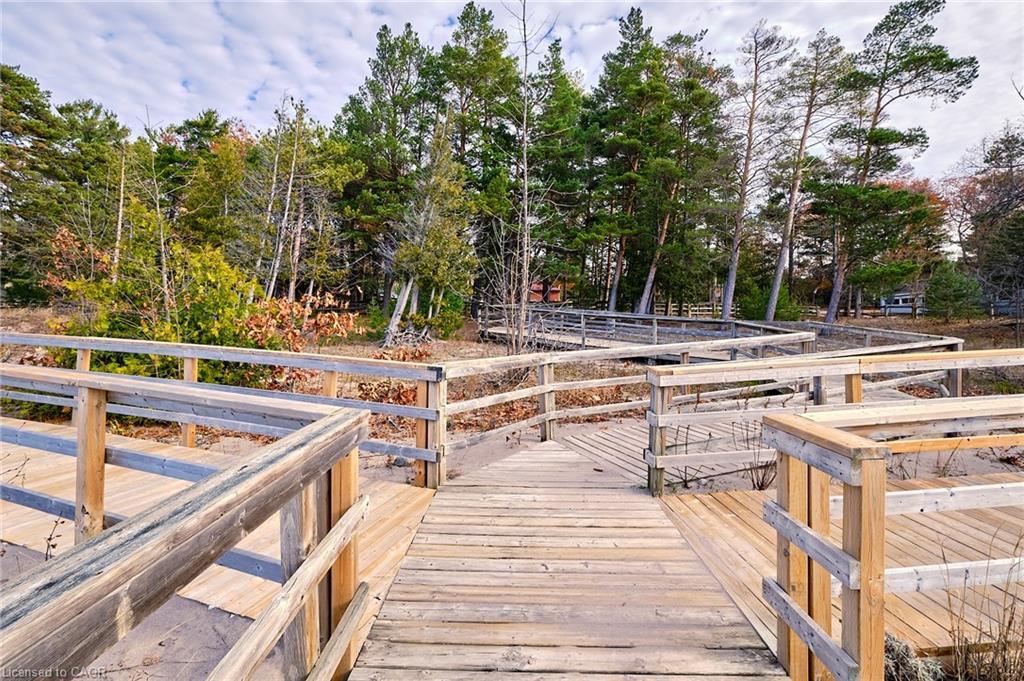 13 Balsam Avenue, Woodland Beach, ON - Outdoor