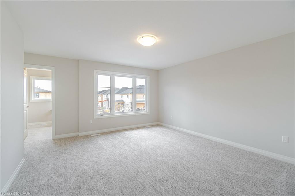 7310 Marvel Drive, Niagara Falls, ON - Indoor Photo Showing Other Room